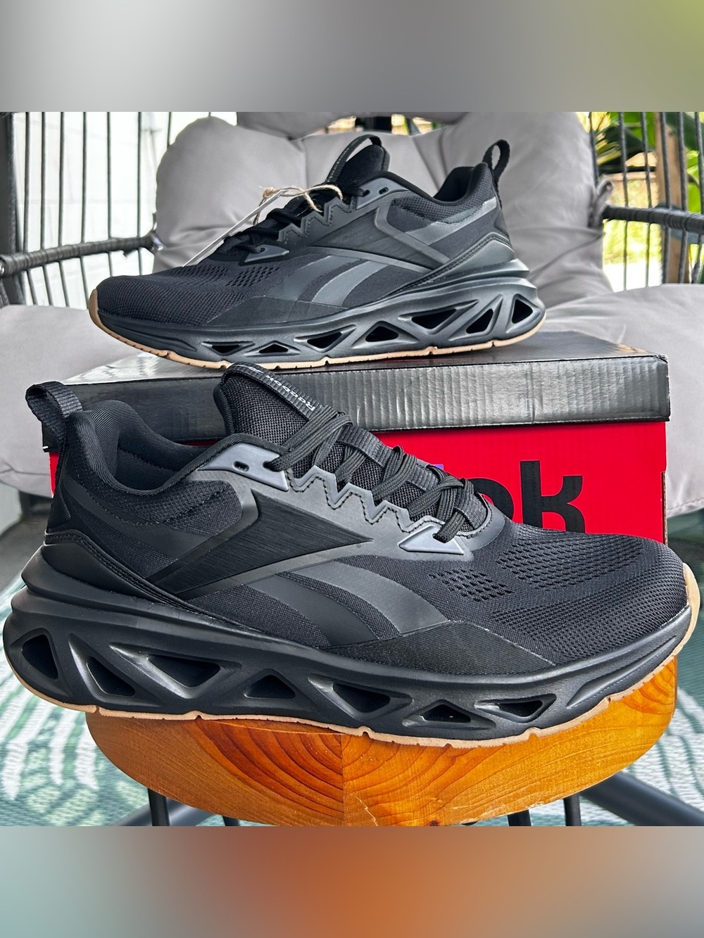 NEW Reebok Soleus Run Men’s Running Shoes – Black/Gum – Size 11